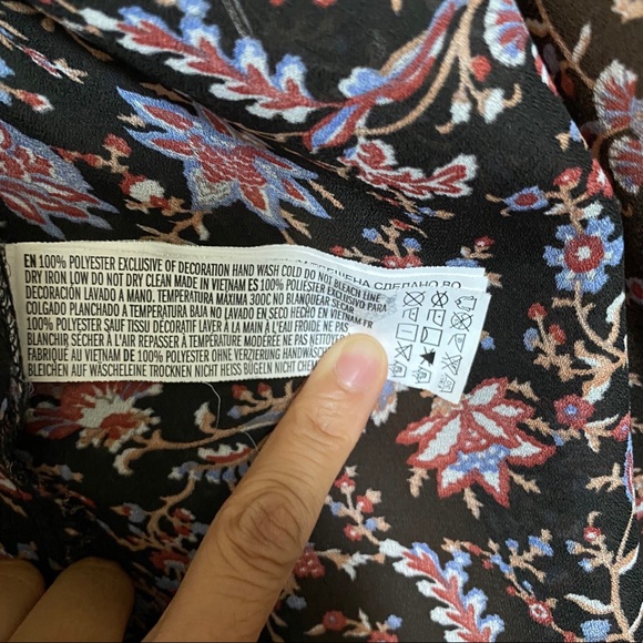 Free add on/Price negotiable - forever 21 cardi - Picture 3 of 4